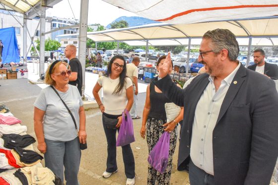 Şenkul, Çarşamba Pazarı esnafı ve vatandaşın Kurban Bayramı’nı kutladı